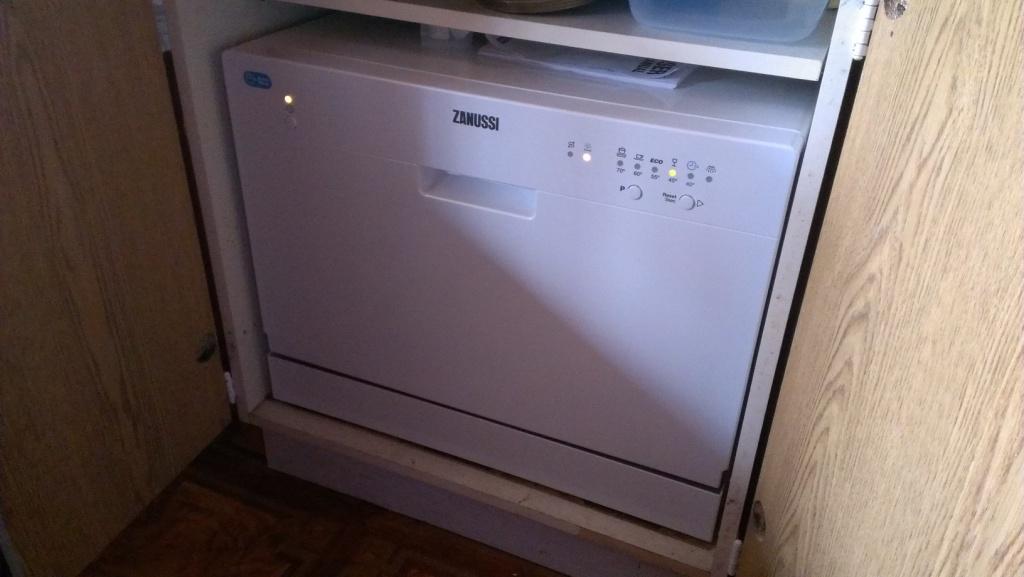 Компактная посудомоечная машина ZANUSSI ZSF2415 - отзывы