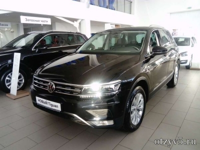 Volkswagen Tiguan 2.0 (Фольксваген Тигуан 2.0) год выпуска 2017 отзывы про Автомобили